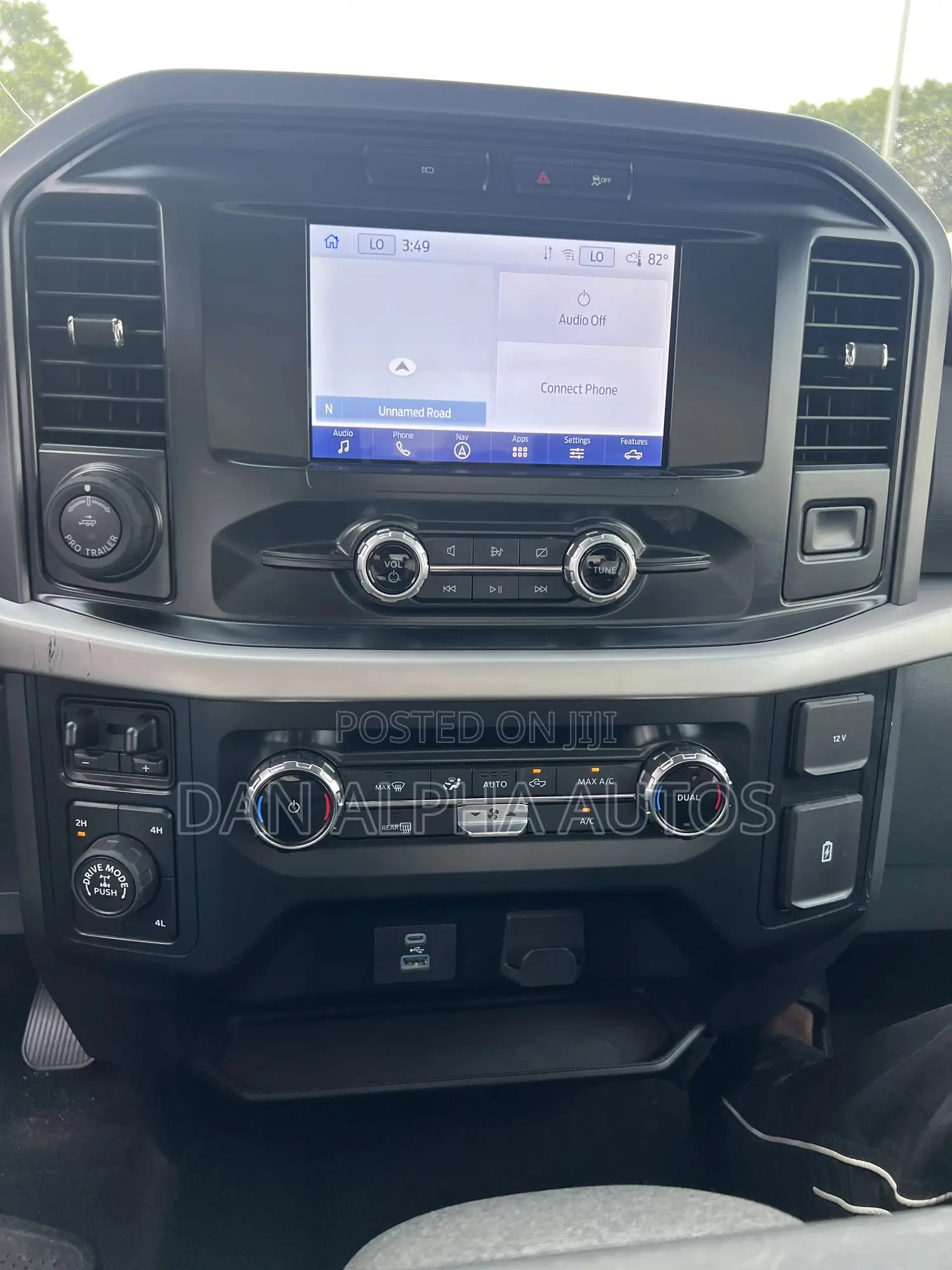 Ford F-150 XLT 2022 White