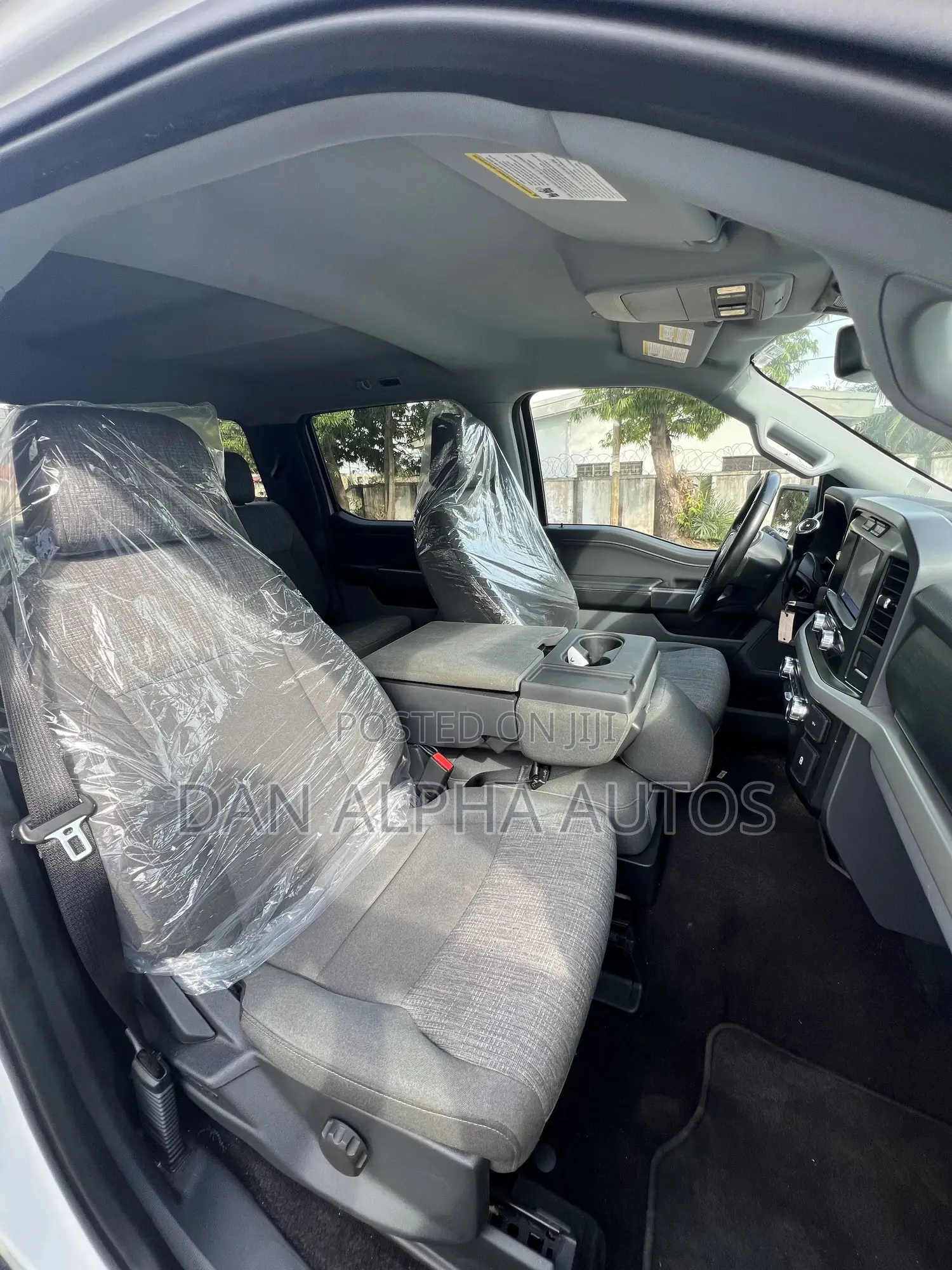 Ford F-150 XLT 2022 White