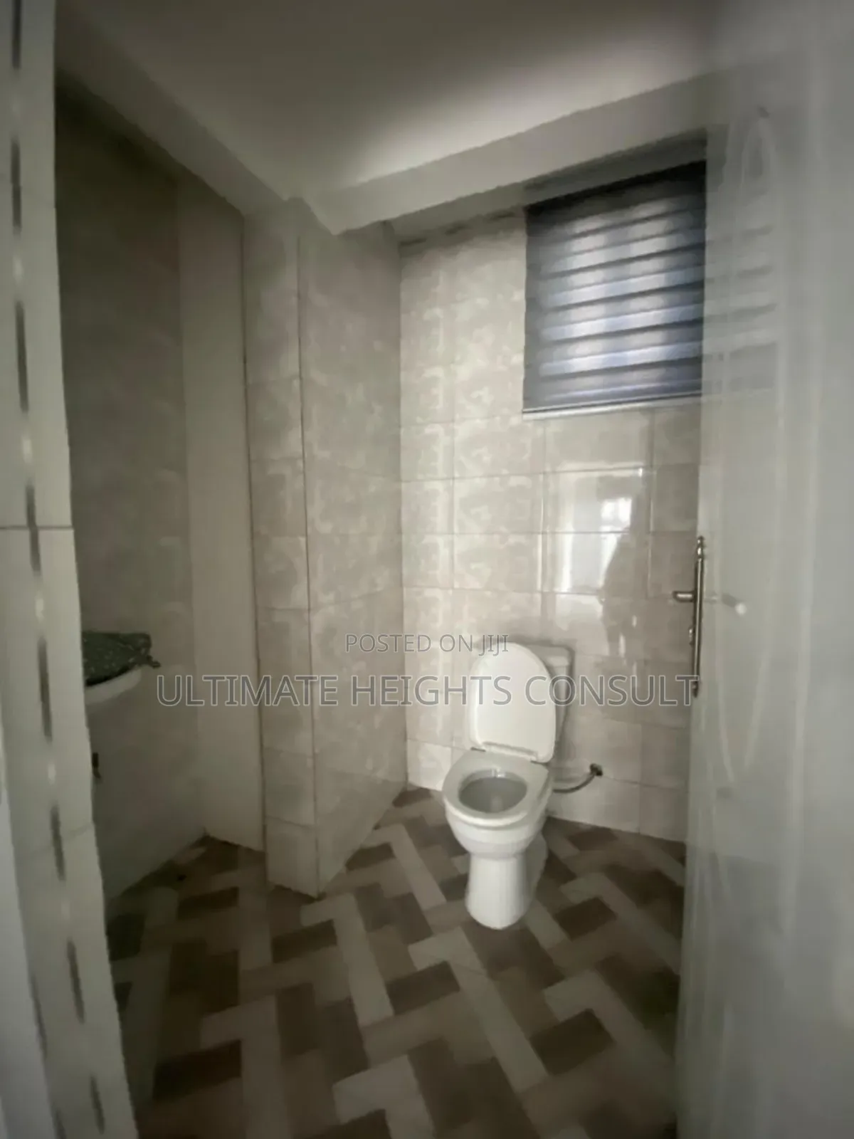 Shop/Office Space for Rent at Dzorwulu