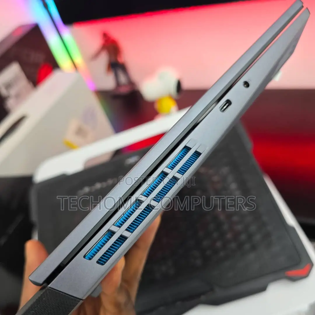 Laptop Lenovo LOQ 15IRH8 16GB AMD Ryzen 7 SSD 512GB