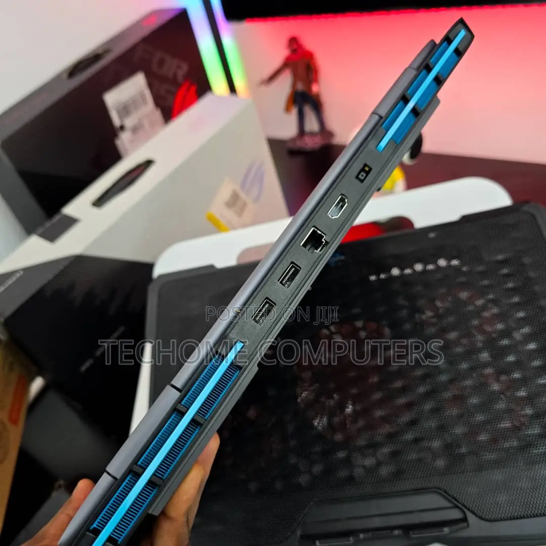 Laptop Lenovo LOQ 15IRH8 16GB AMD Ryzen 7 SSD 512GB