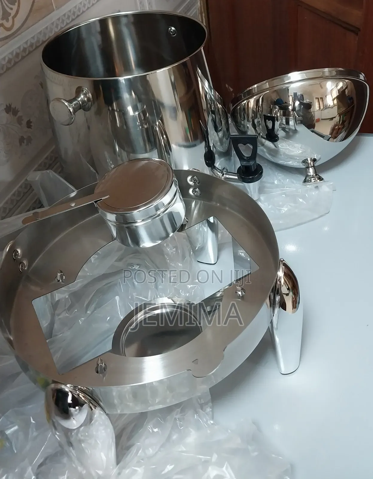 12l Stainless Steel Beverage Dispenser With A Heating Source