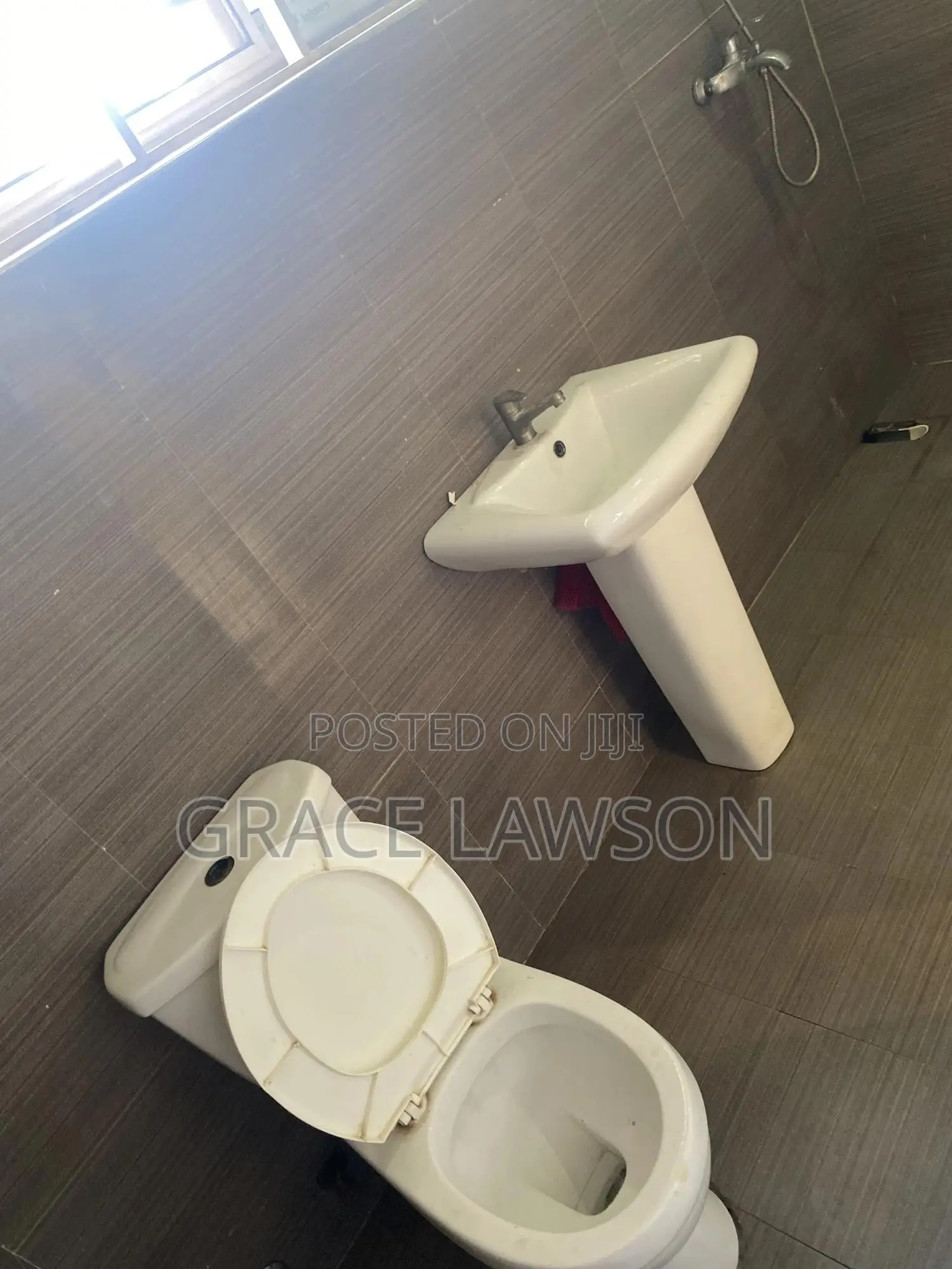 4bdrm Duplex in Grace Has Found Us, Mallam Junction for rent