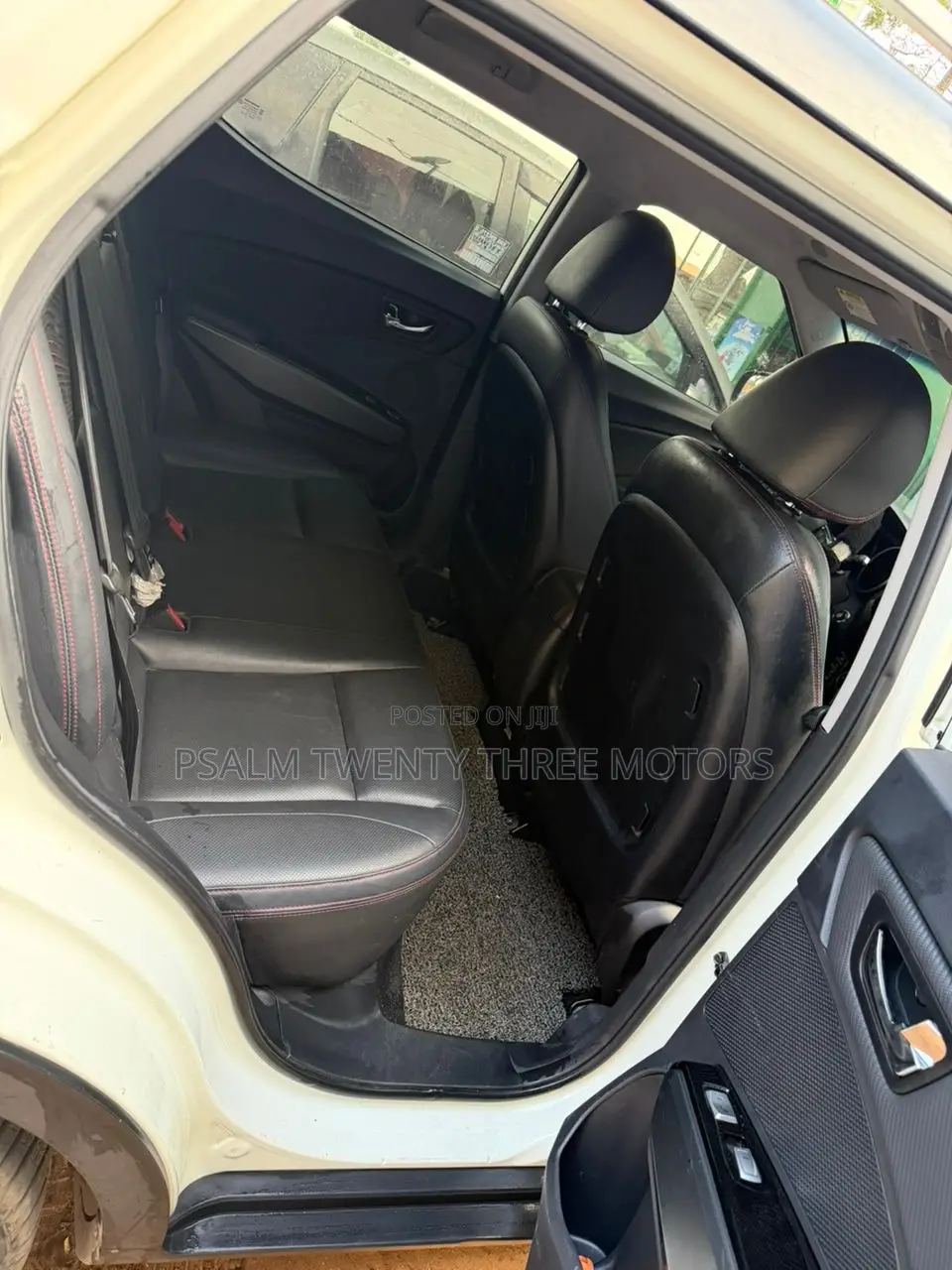 SsangYong Rodius 2016 Beige