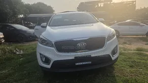 Kia Sorento 2.4L LX AWD 2019 White