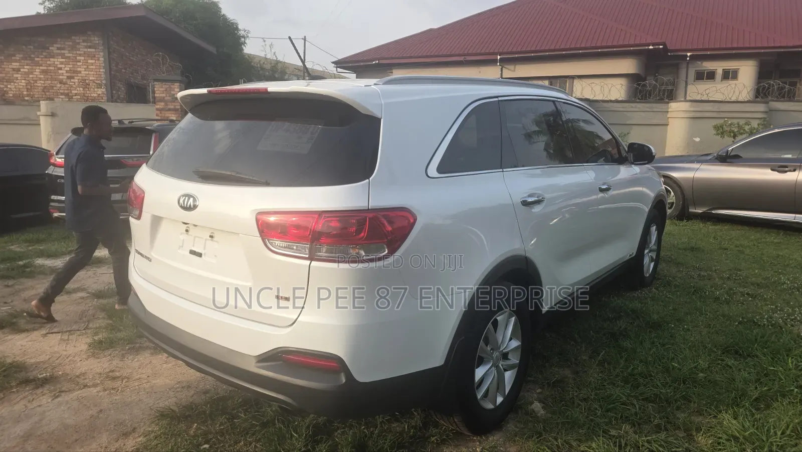 Kia Sorento 2.4L LX AWD 2019 White