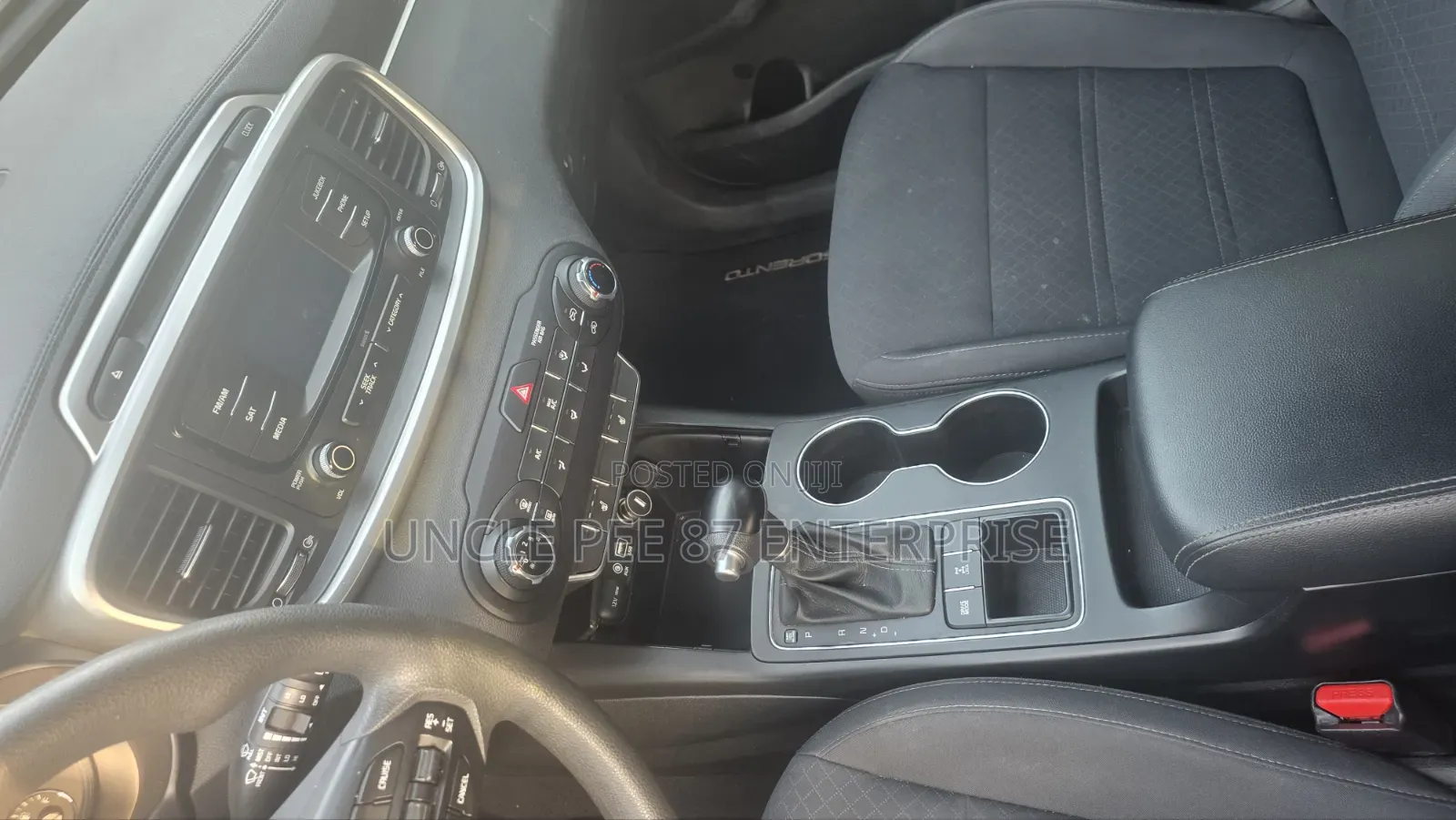 Kia Sorento 2.4L LX AWD 2019 White