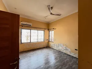 6bdrm House in Sokoban Asaago, Kumasi Metropolitan for sale