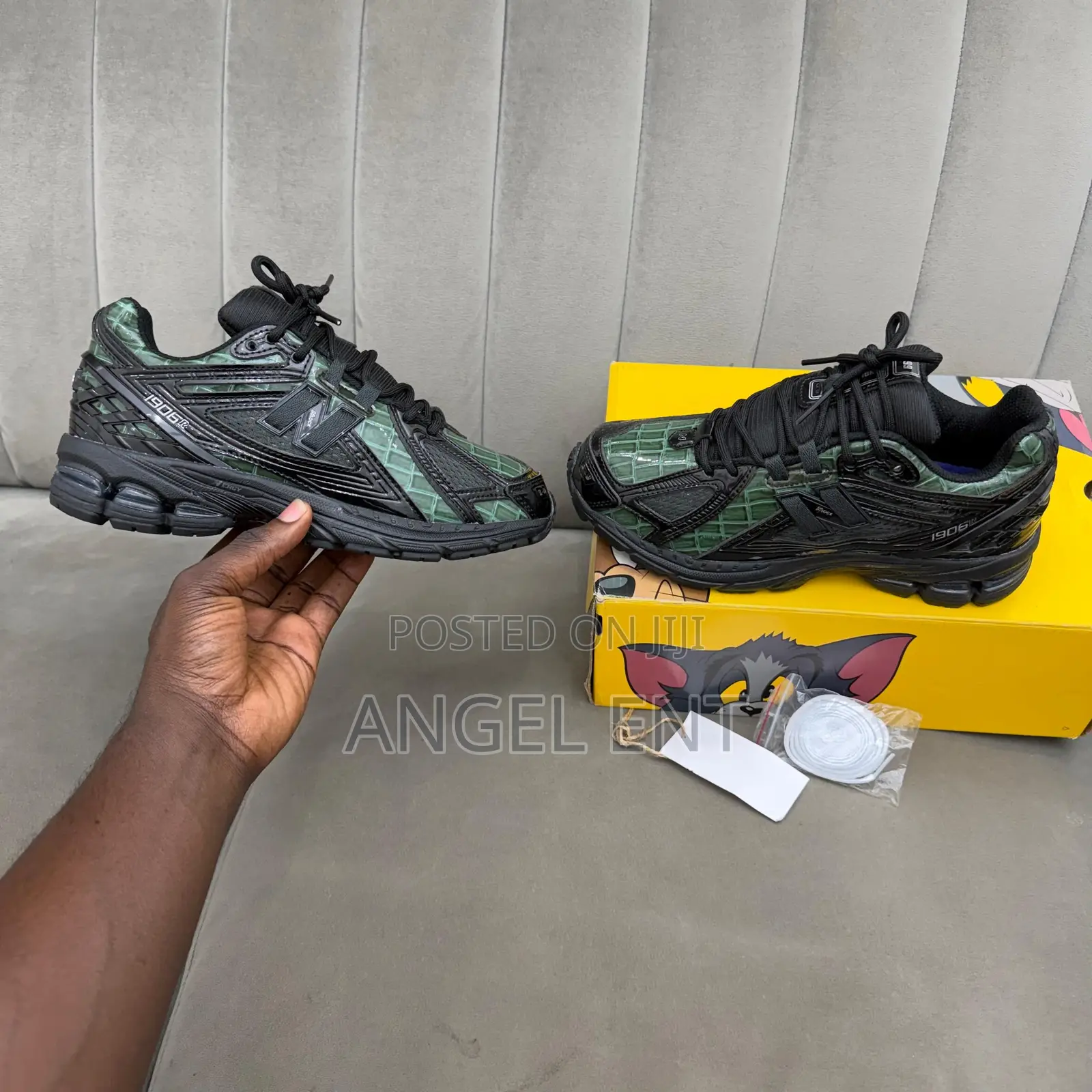 New Balance 1906r Sneaker Available as Seen