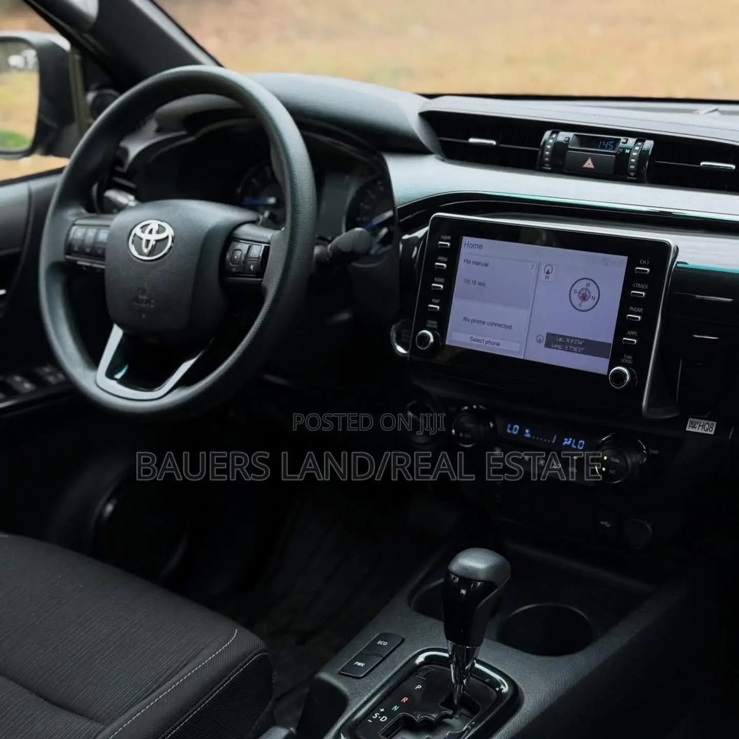 New Toyota Hilux 2025 Black