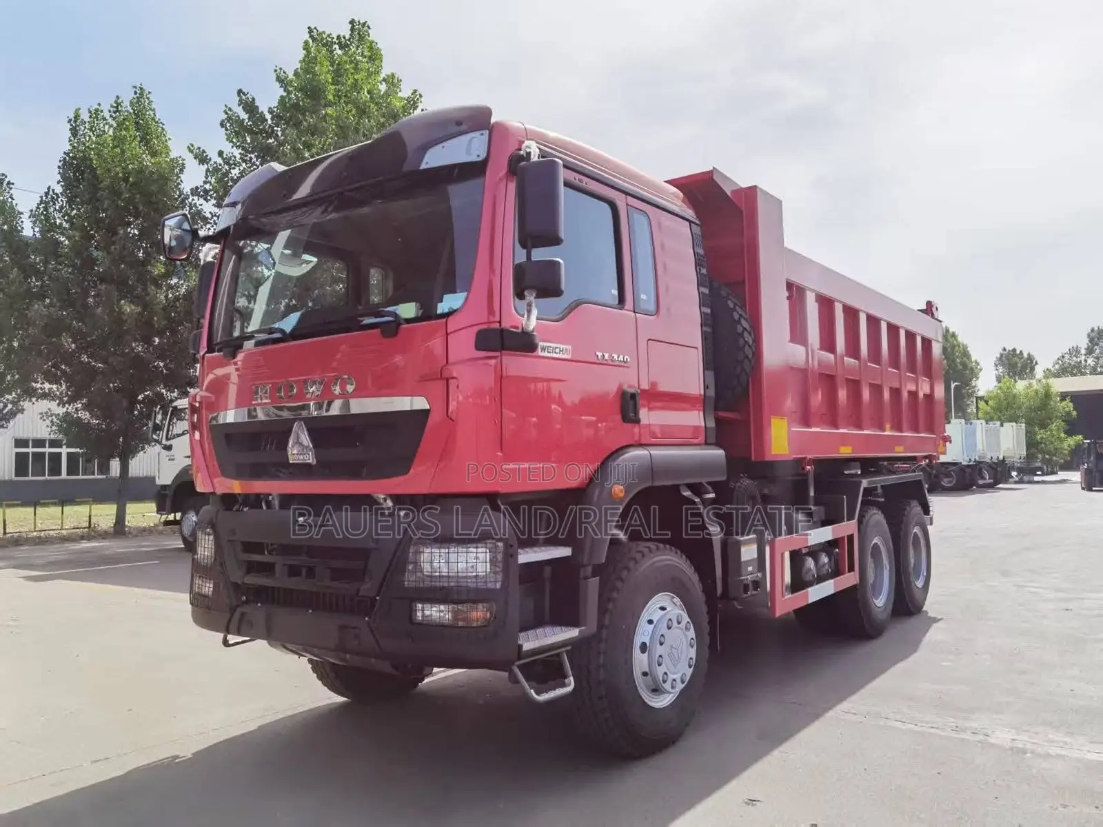Sinotruk Howo 8*4tx Heavy-Duty Truck, 2025 Red