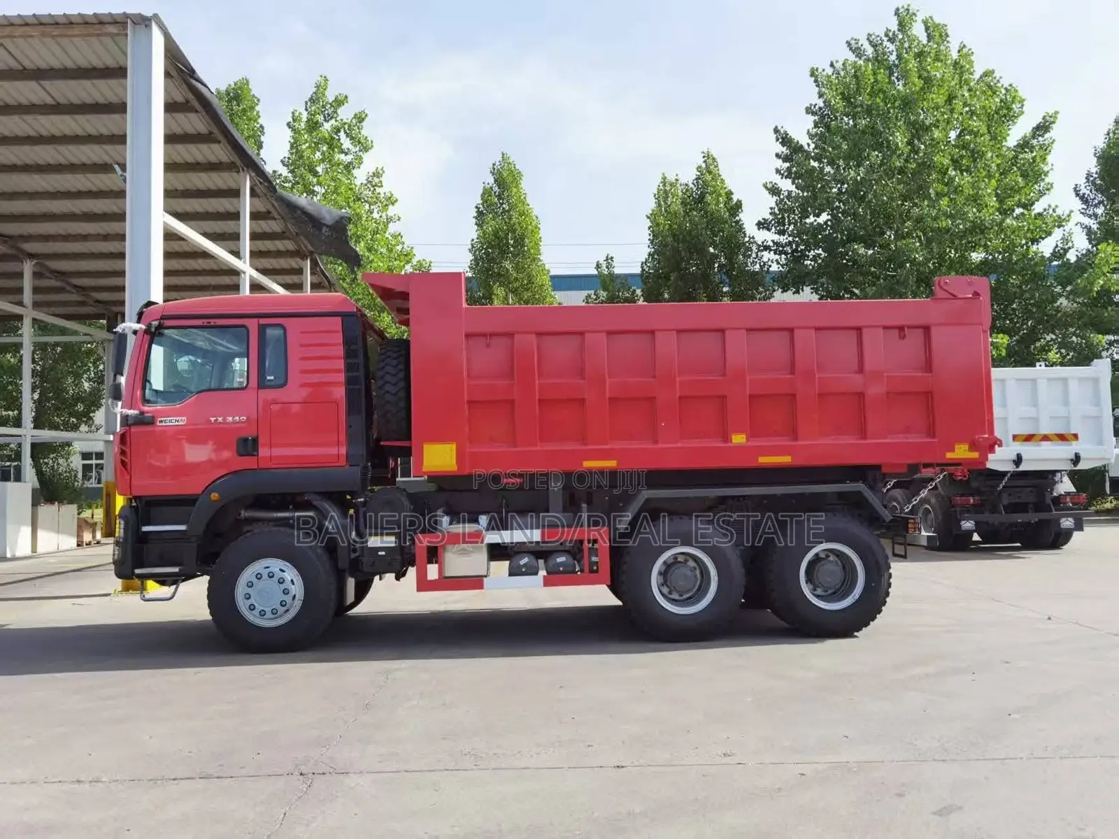 Sinotruk Howo 8*4tx Heavy-Duty Truck, 2025 Red