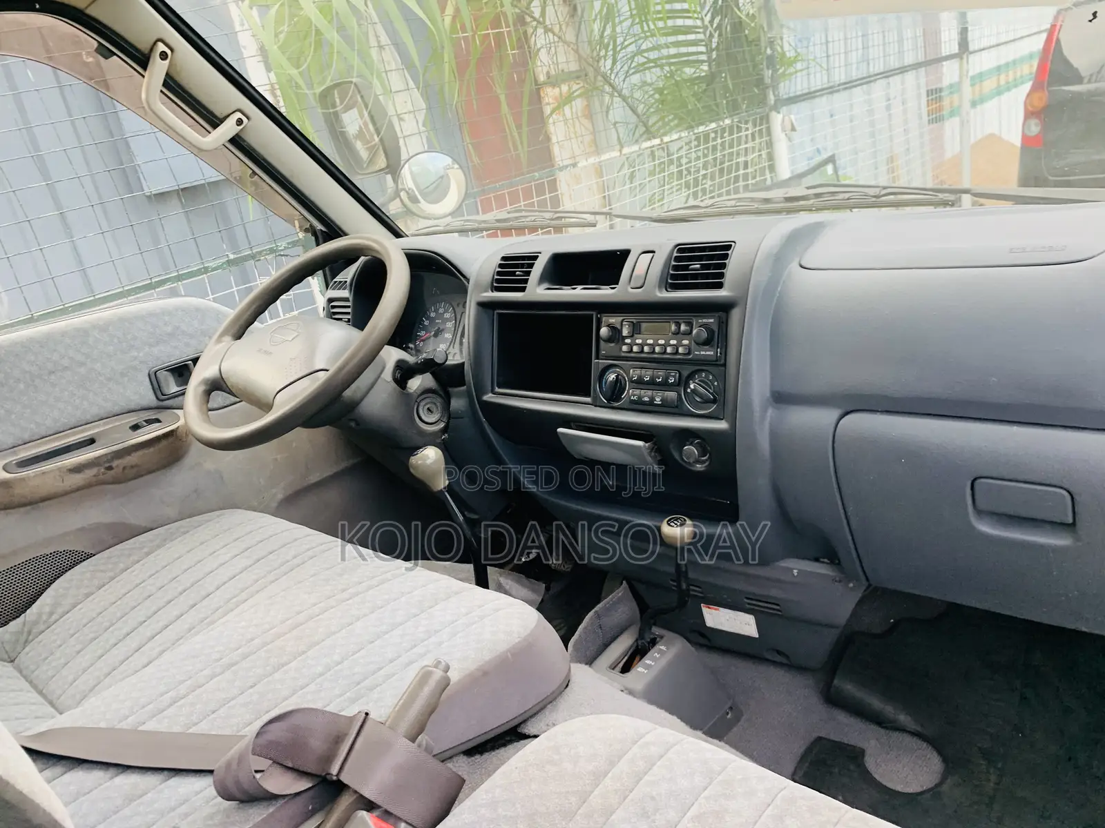 2005 Nissan