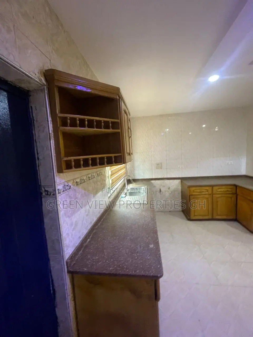 6bdrm House in West Hills Mall Area for rent
