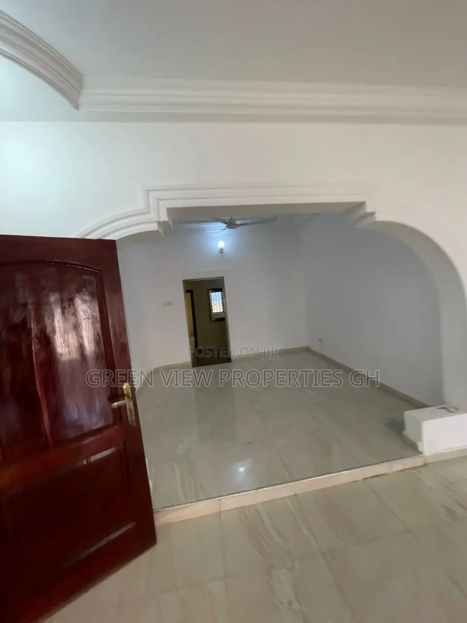 6bdrm House in West Hills Mall Area for rent