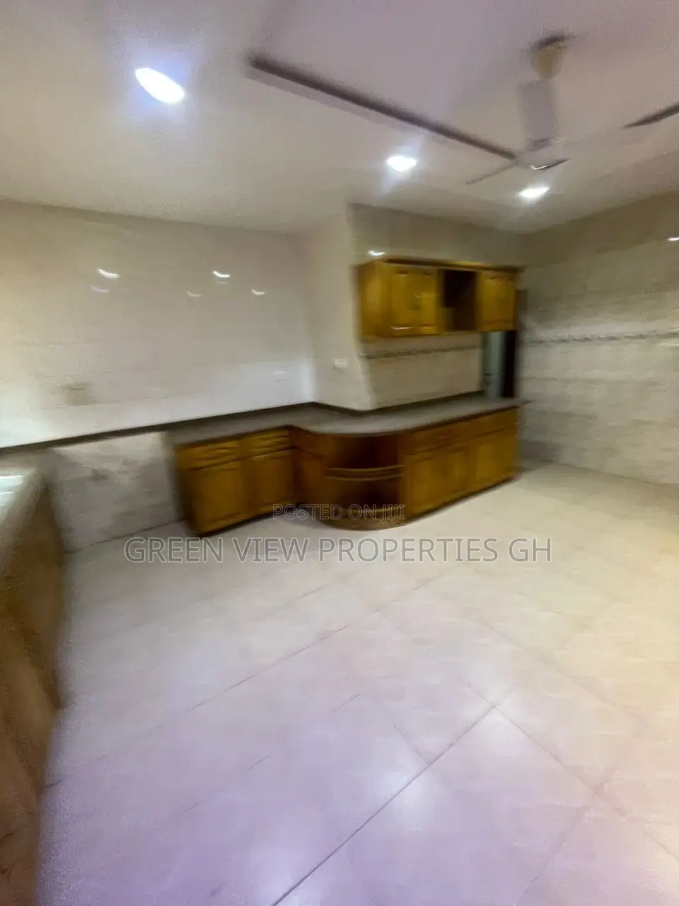 6bdrm House in West Hills Mall Area for rent