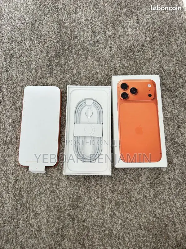New Apple iPhone 17 Pro Max 256 GB Orange