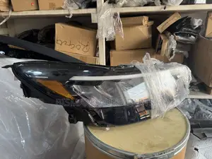 Ford Escape 2023 2024 2025 Headlight