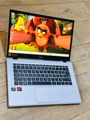 Laptop 8GB Intel SSD 256GB