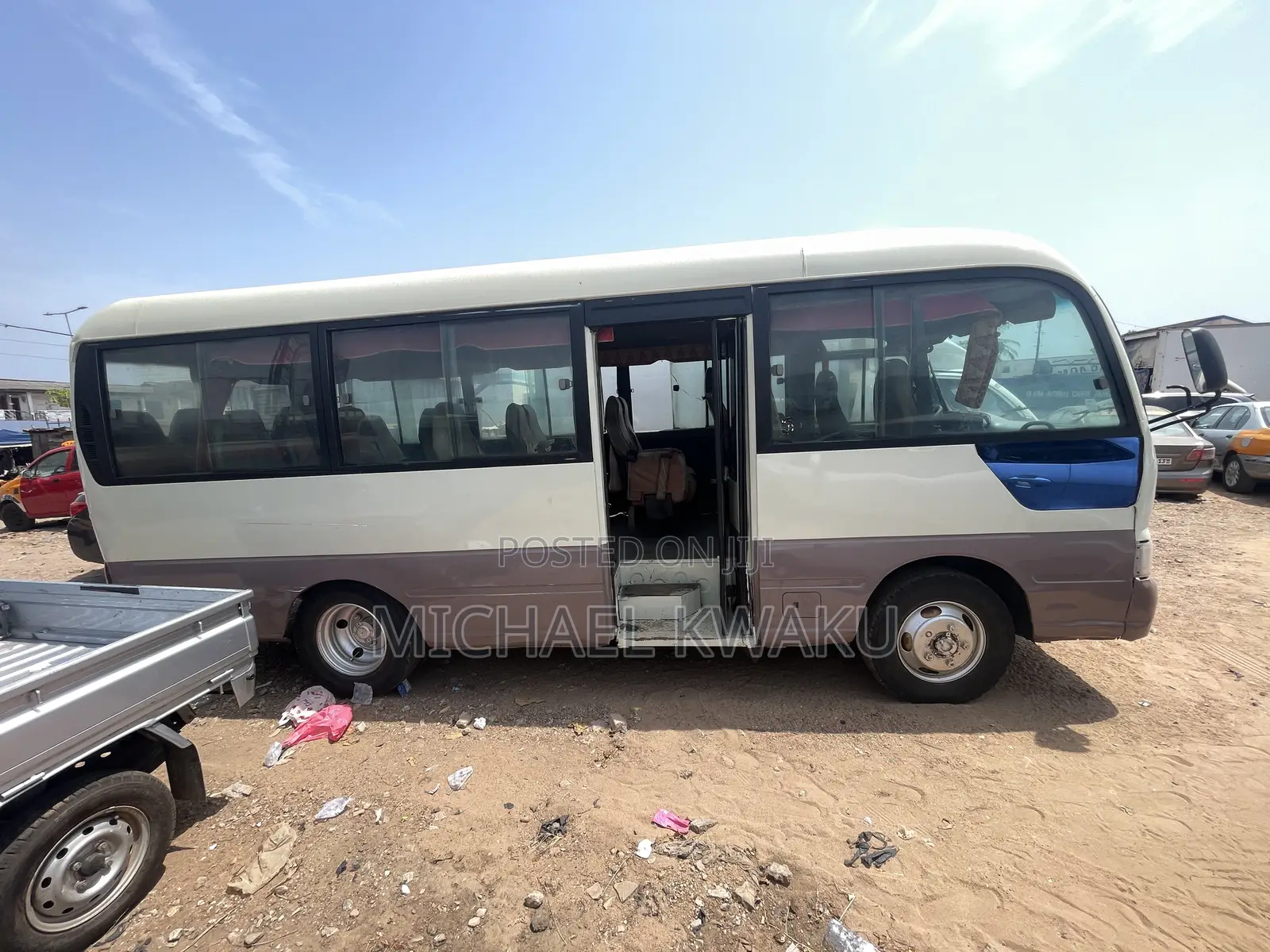 Hyundai County 2009 White