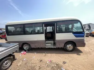 Hyundai County 2009 White