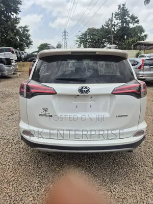 Toyota RAV4 2018 White