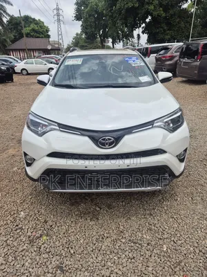Toyota RAV4 2018 White