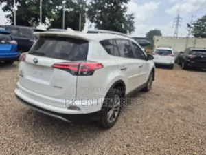Toyota RAV4 2018 White