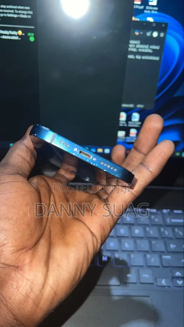 Apple iPhone 12 64 GB Blue