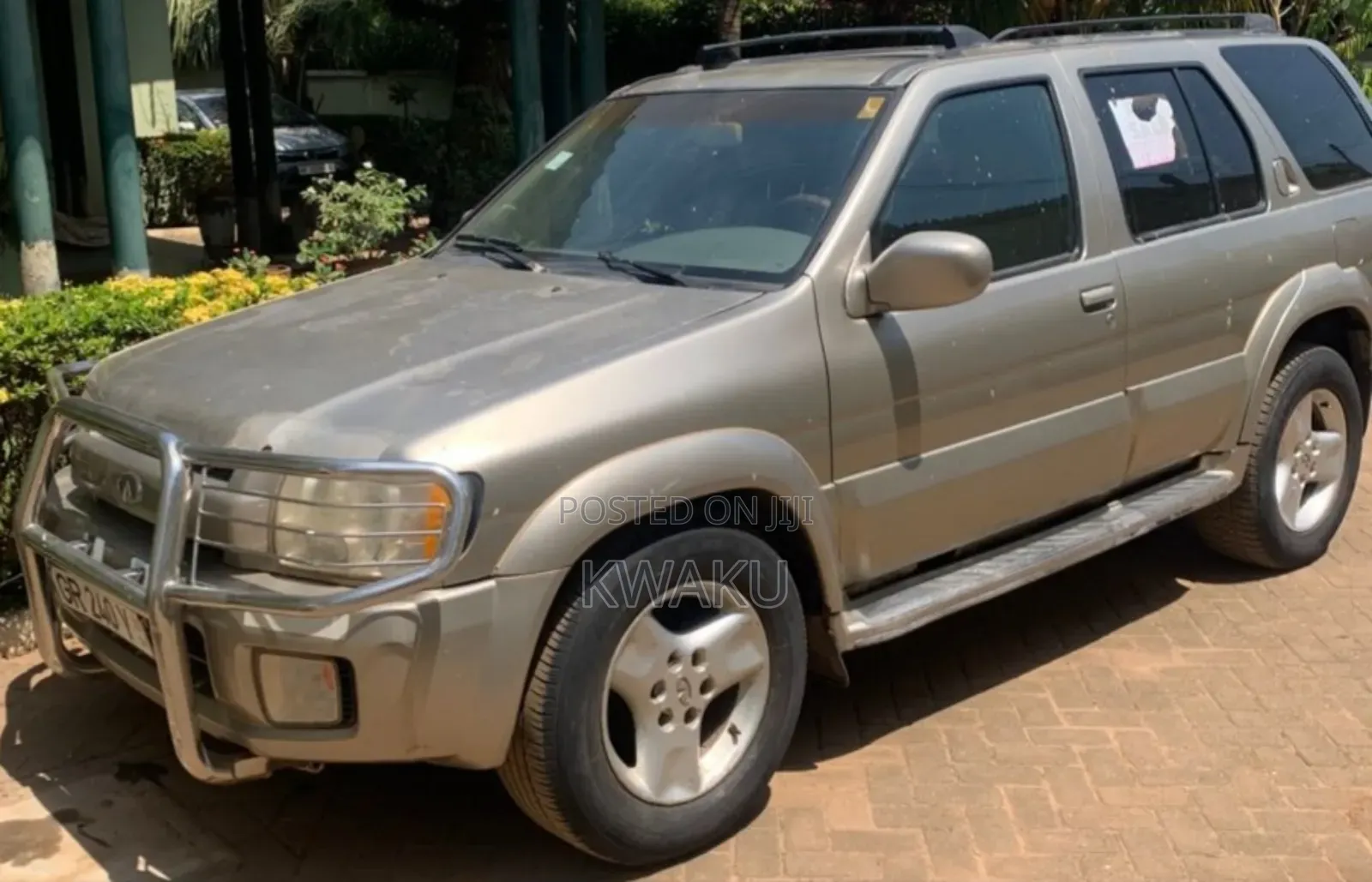 Infiniti QX4 2003 Brown