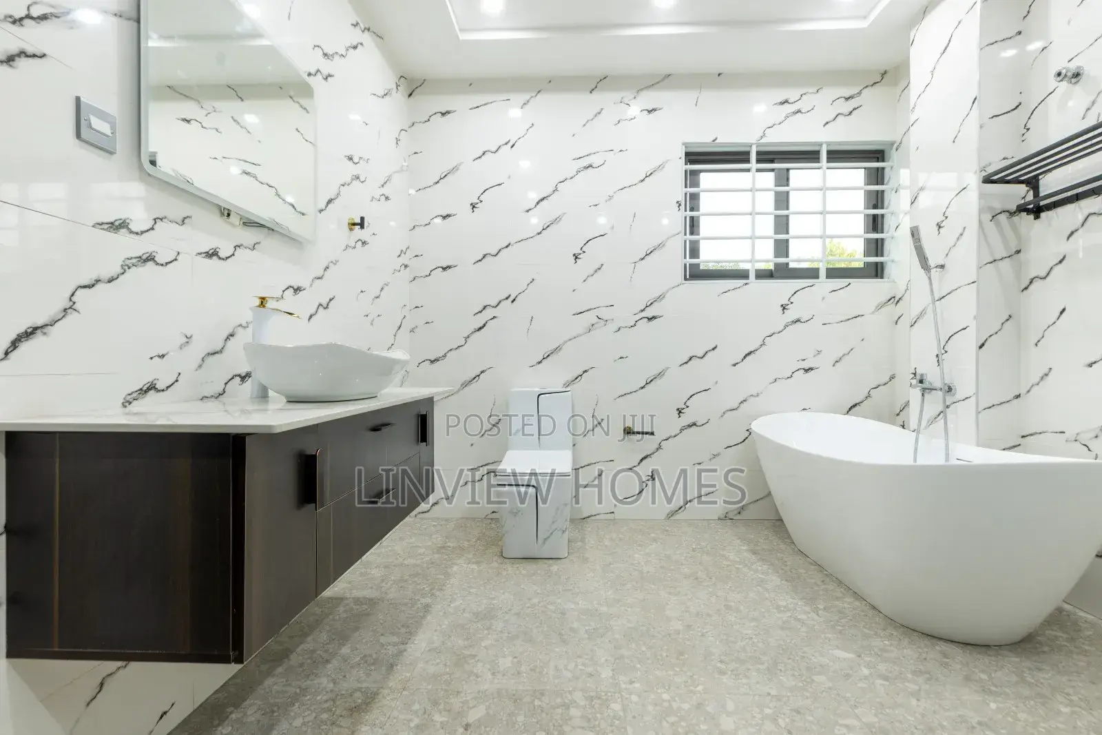 4bdrm House in Linview Homes, Weija for sale