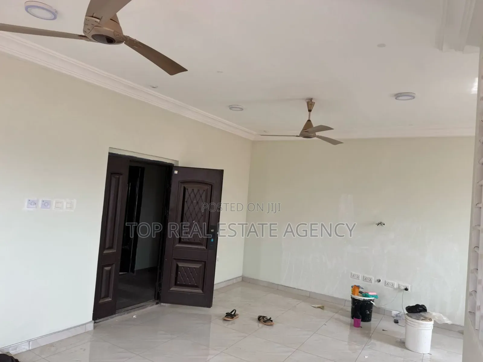 2bdrm Apartment in Tantra Hill, Ola Achool Area for rent