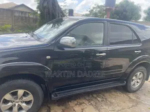 Toyota Fortuner 3.0 D RWD 2009 Black