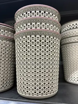 Plastic Mesh Dustbins 8l - 10l