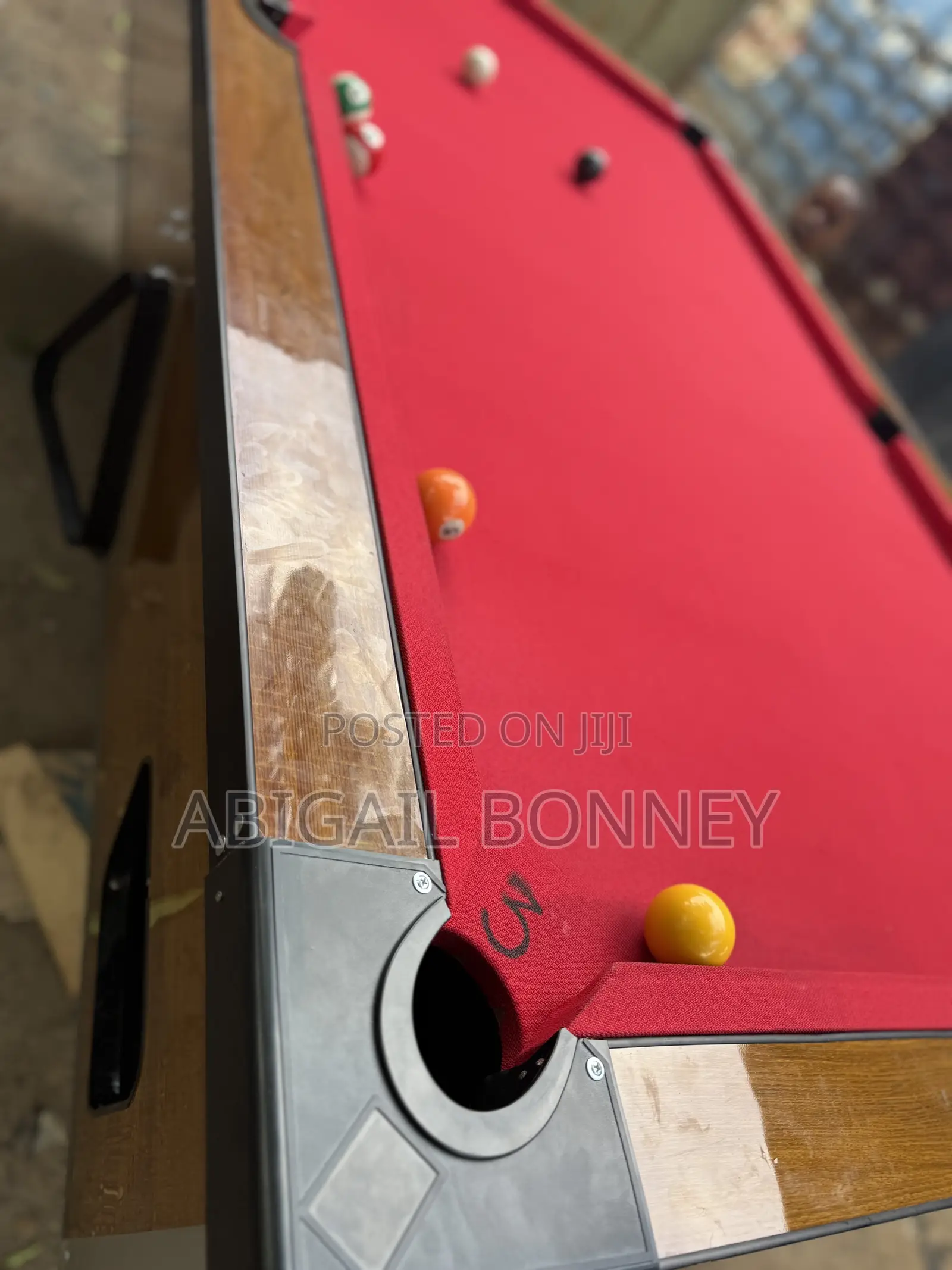 Token Coins Snooker(Snooker With Keys to Operate)