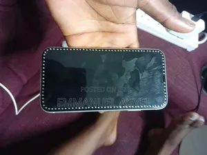 Apple iPhone XR 64 GB White
