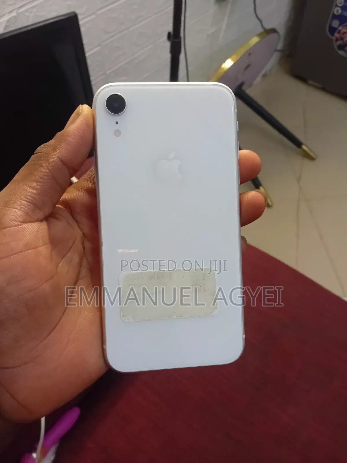 Apple iPhone XR 64 GB White
