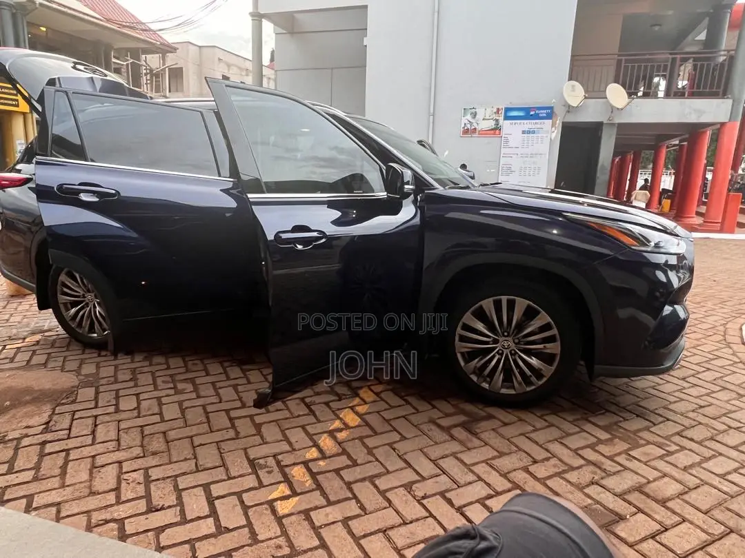 Toyota Highlander Platinum 2021 Blue