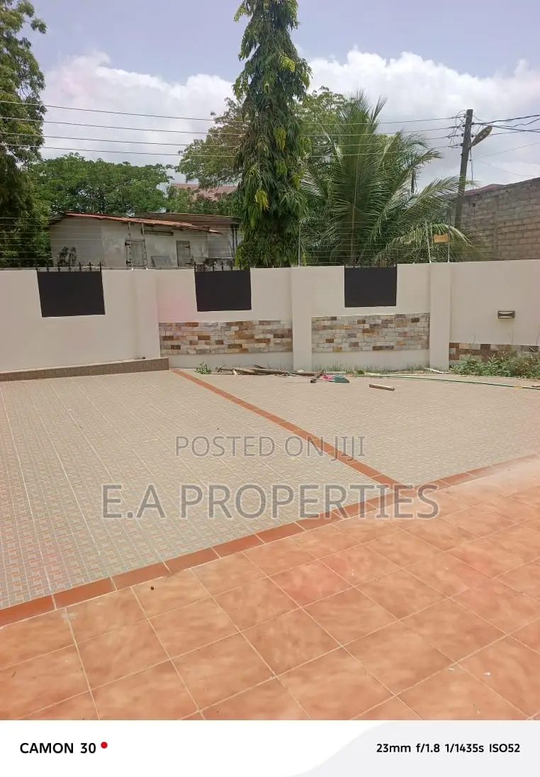 4bdrm House in Ea Properties, Bawaleshie for rent