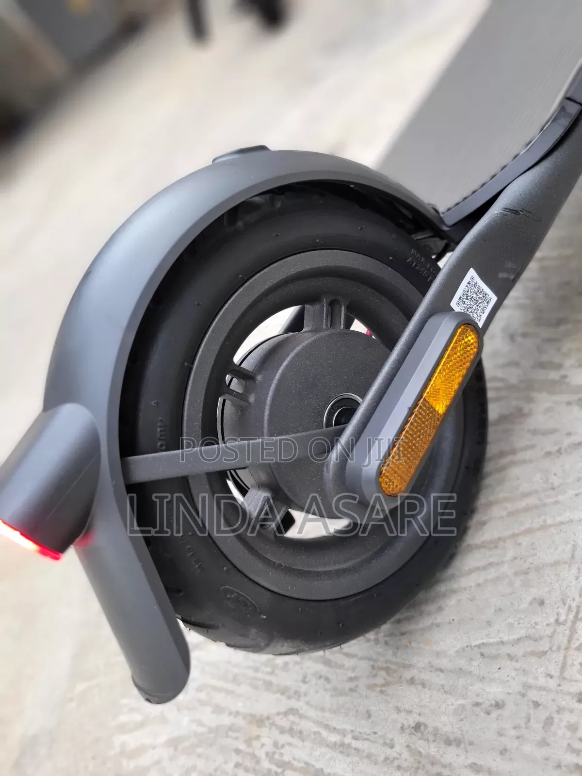 Xiaomi Scooter 4 Kick Scooter. Very New