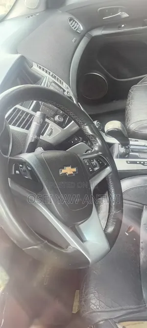 Chevrolet Cruze 1LT 2012 Gold