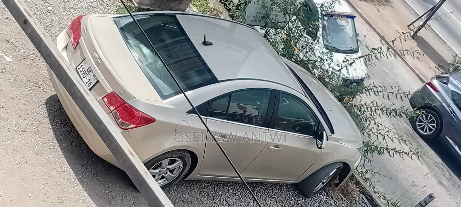 Chevrolet Cruze 1LT 2012 Gold