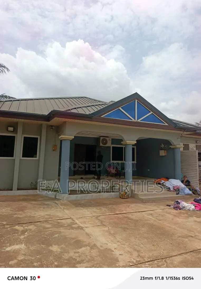 5bdrm House in Ea Properties, Pentecost for rent