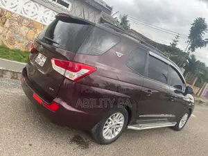 SsangYong Chairman 2013 Brown