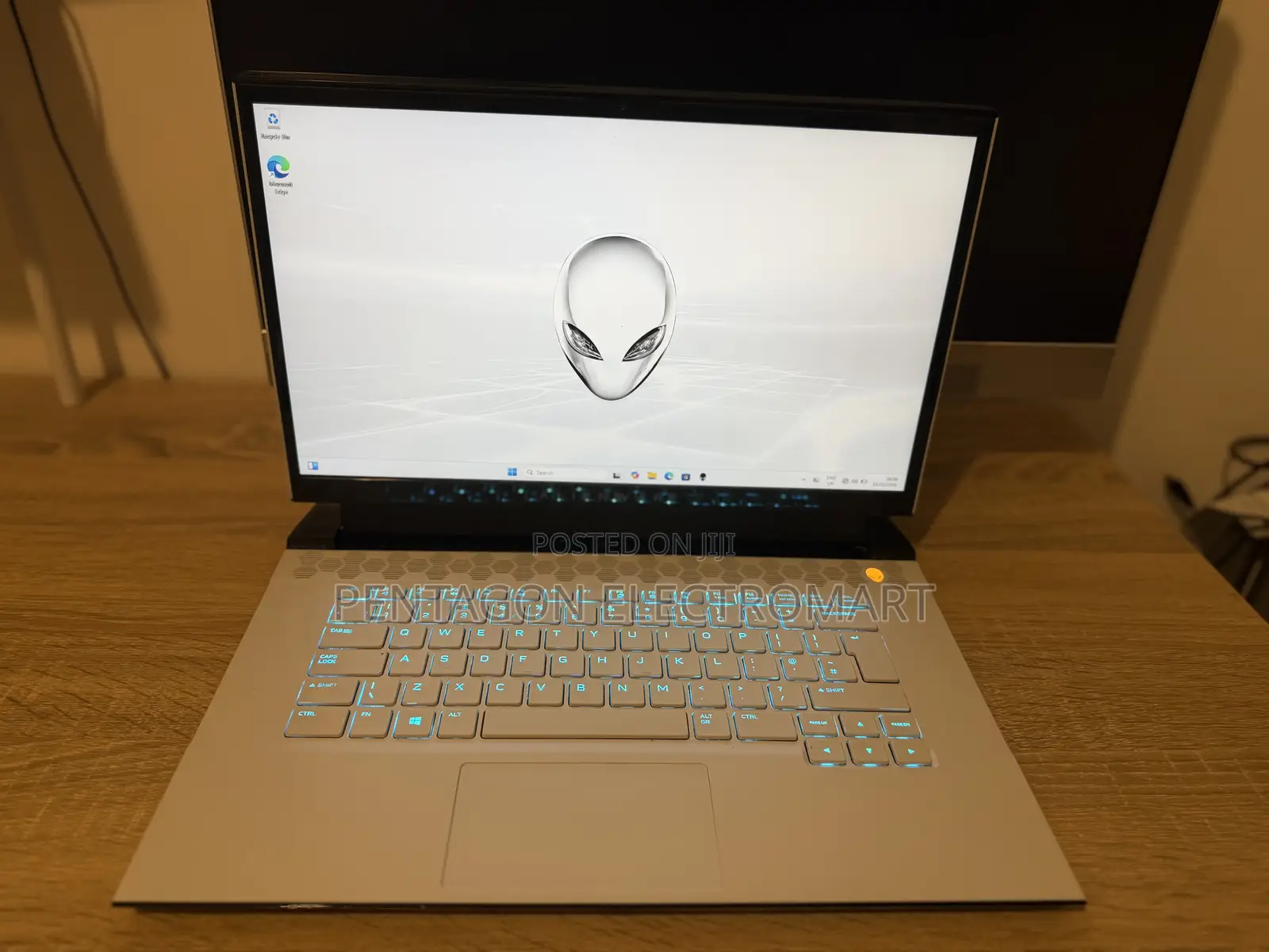 Laptop Dell Allenware M15 R5 8GB Intel Core i5 SSD 256GB