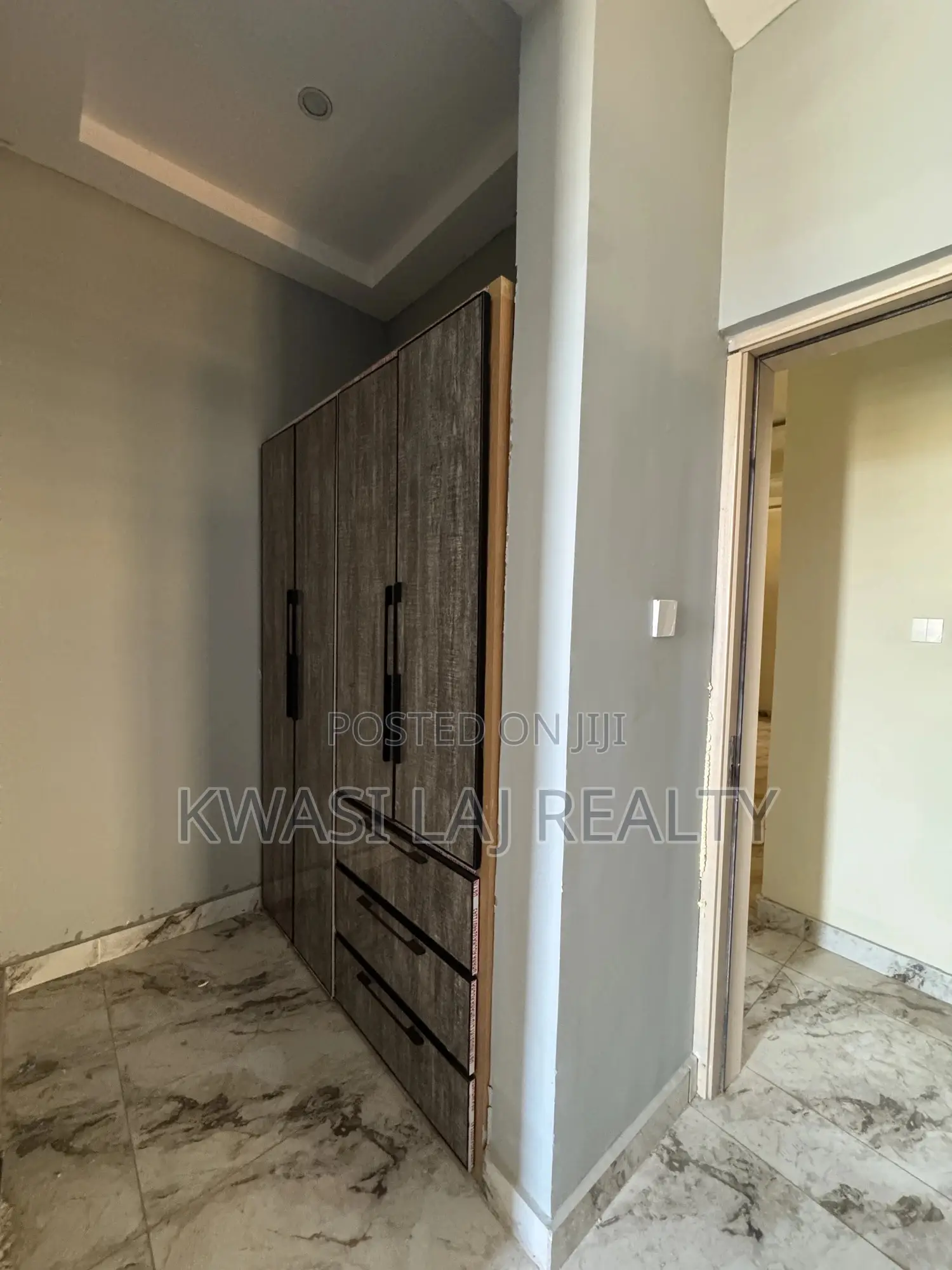 2bdrm Apartment in Dansoman for rent