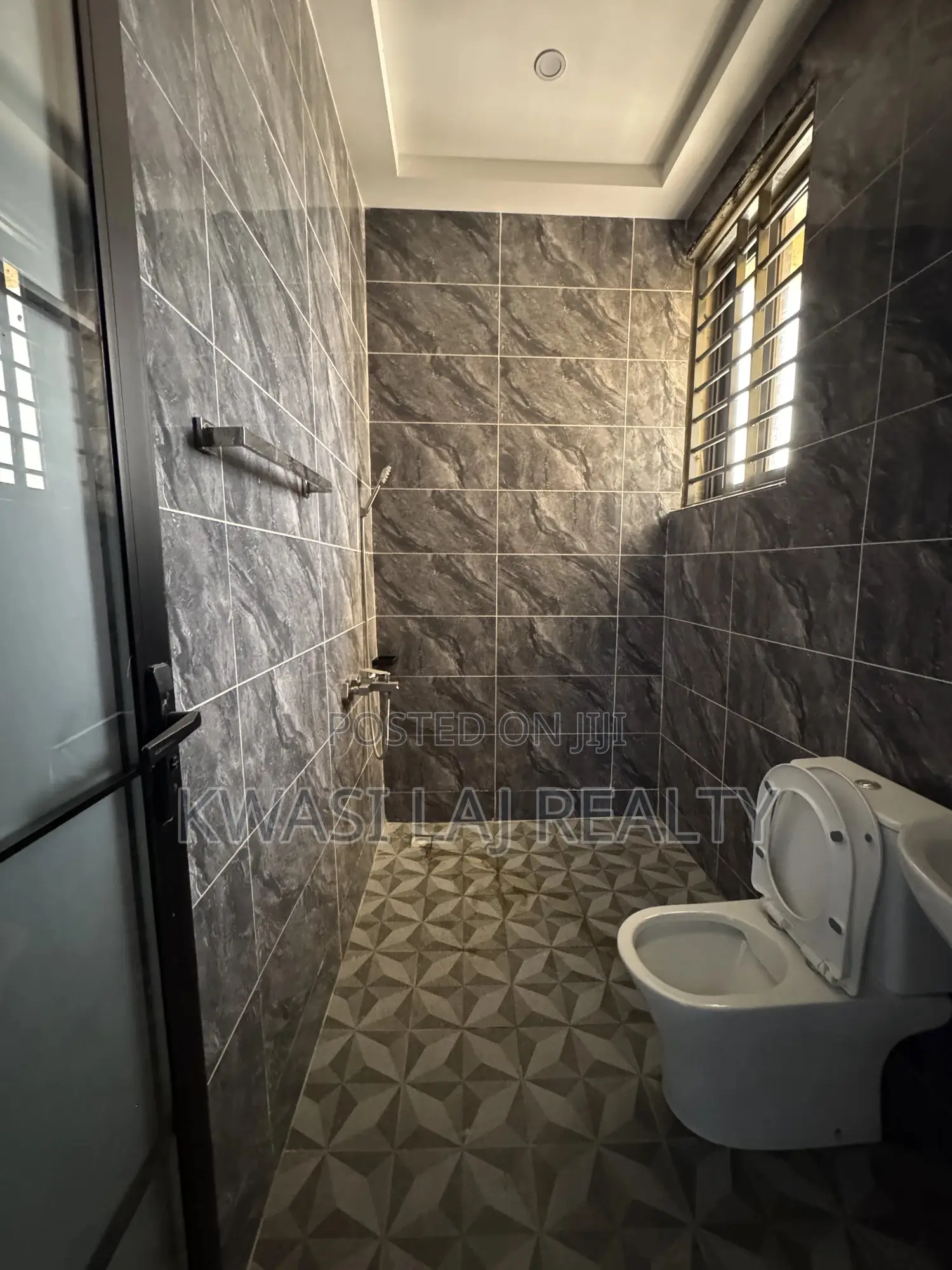 2bdrm Apartment in Dansoman for rent