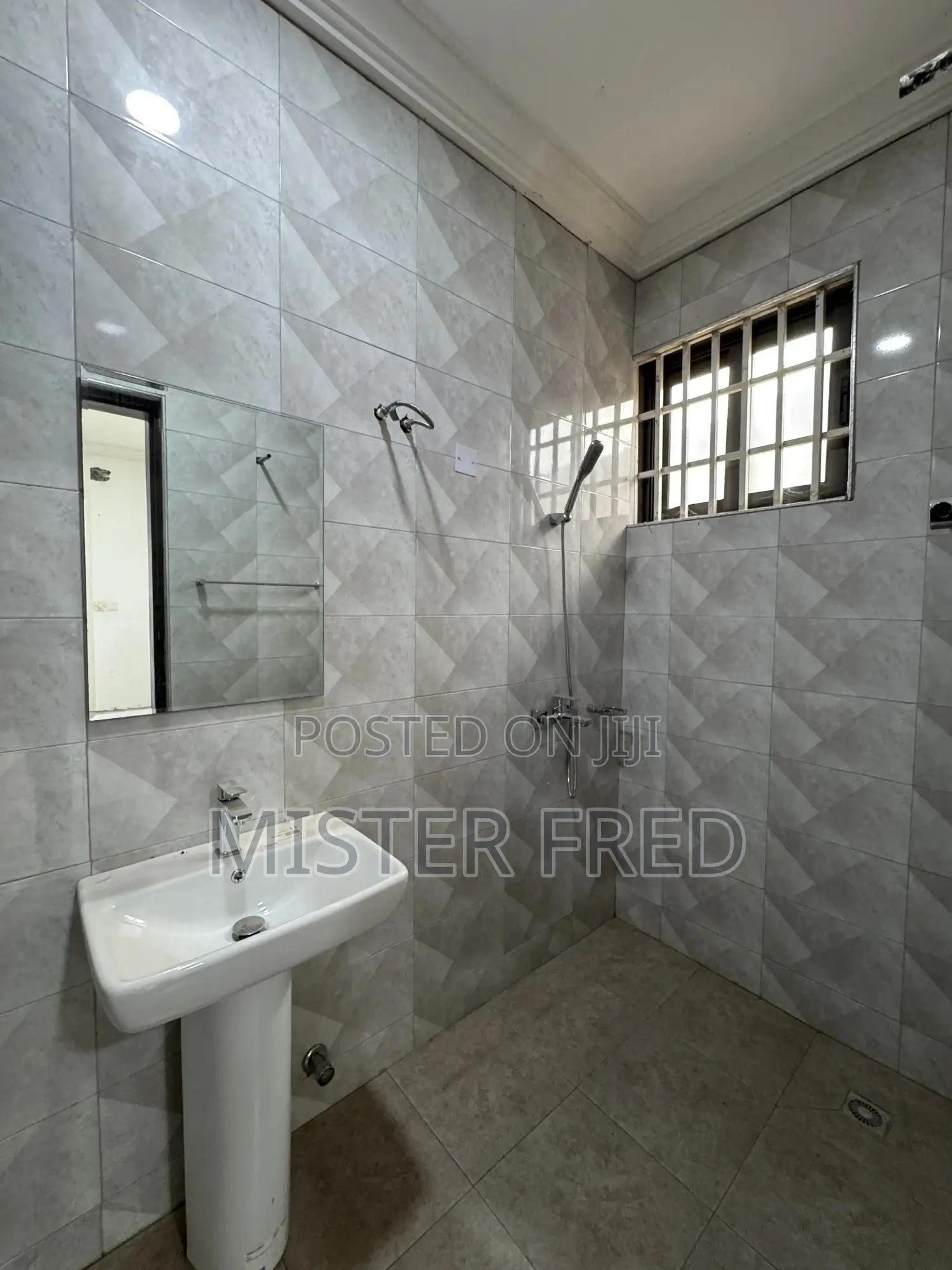 3bdrm Apartment in Mile 11, Weija for rent