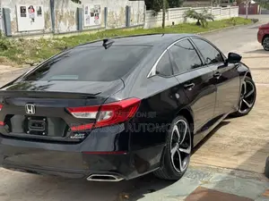Honda Accord Sport (2.0L 4cyl Turbo 10A) 2019 Black