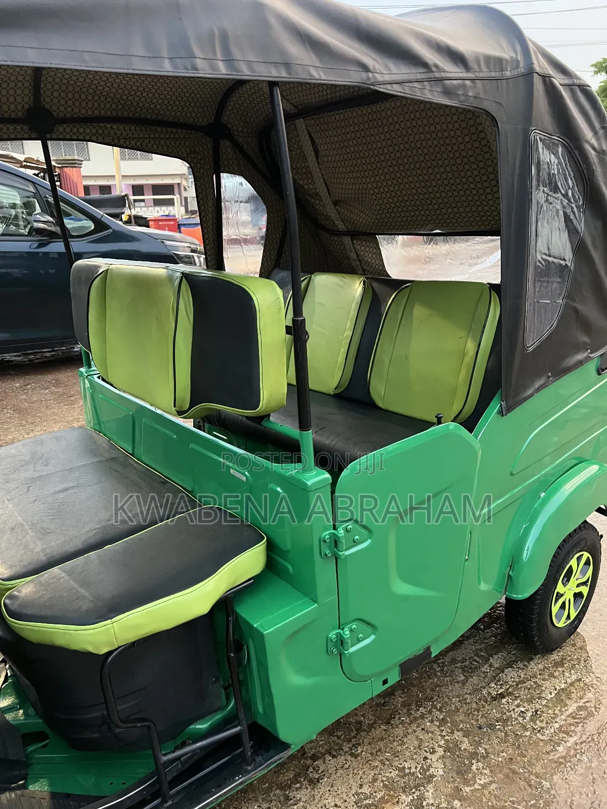 Bajaj RE 2024 Green